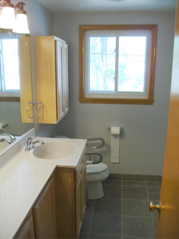 Farmington Bathroom Remodel | Handicap Accessible | Novi Wixom Milford New Hudson Commerce Twp Walled Lake